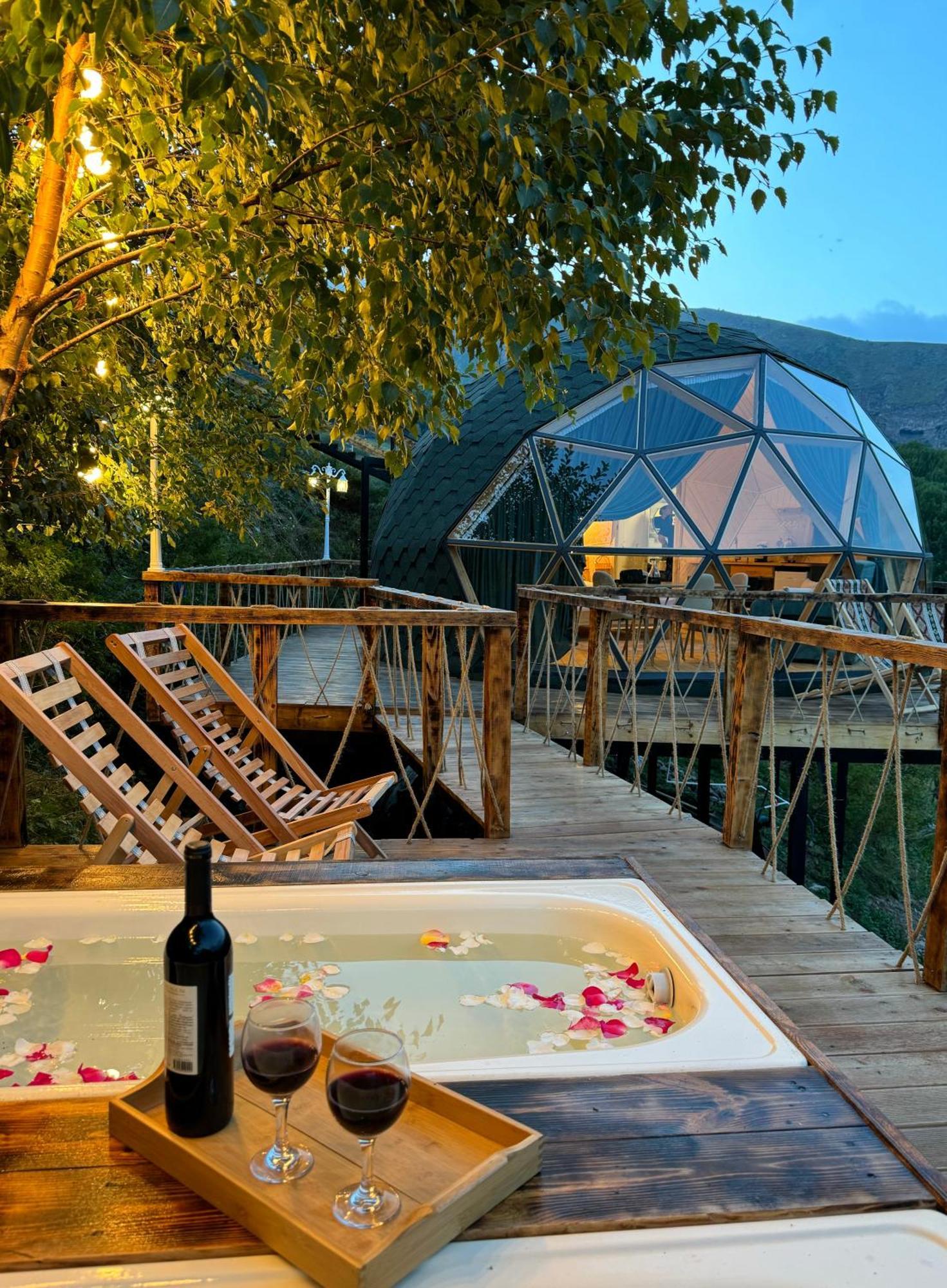 Glamping Emerald 卡兹贝吉 外观 照片