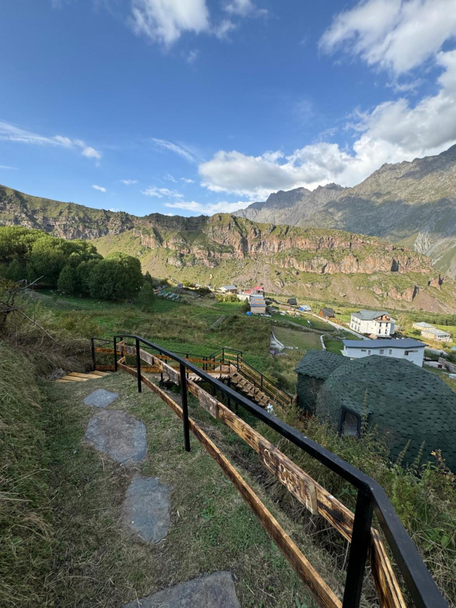 Glamping Emerald 卡兹贝吉 外观 照片