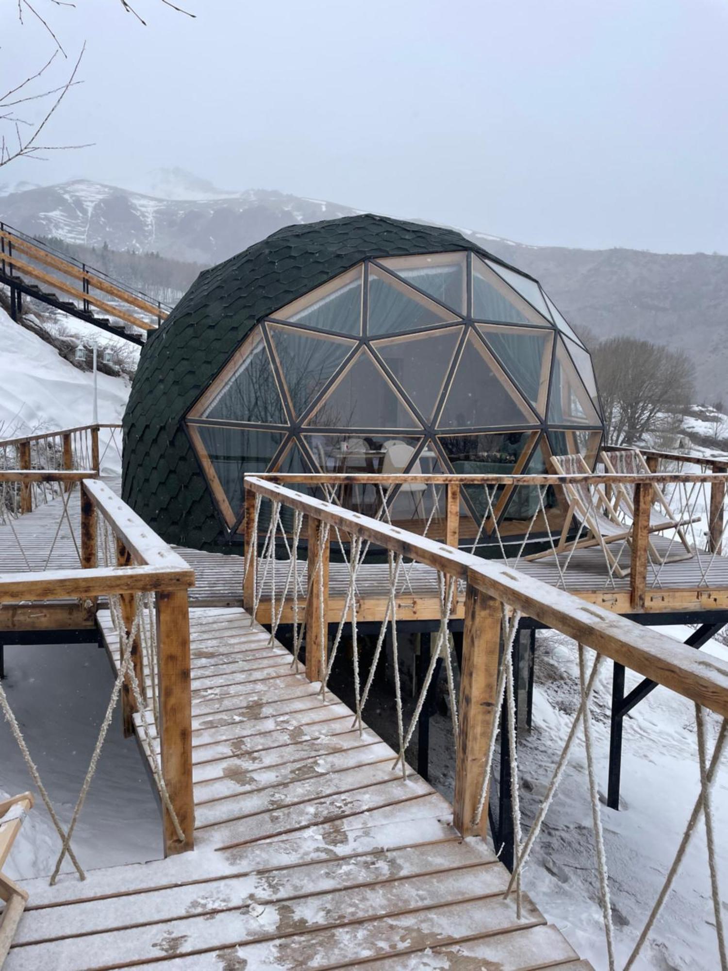 Glamping Emerald 卡兹贝吉 外观 照片